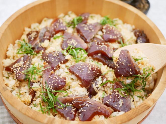 かつおの手ごねごはん