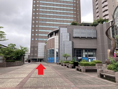 スカイプラザ（2階屋外広場）写真