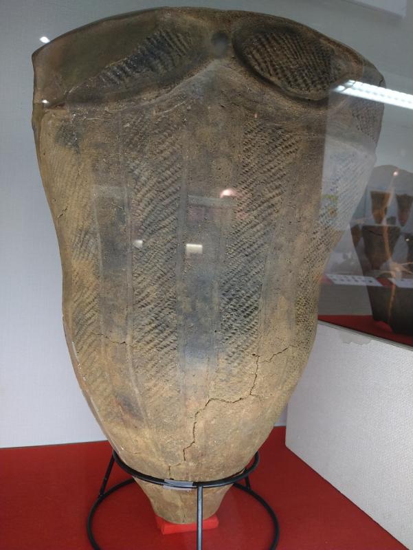 12pottery