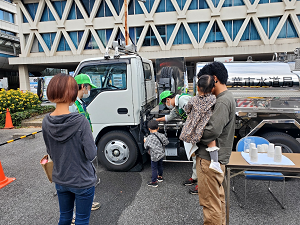 給水車