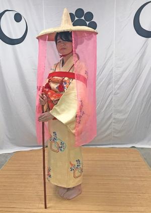 着用イメージ（小袖・市女笠）