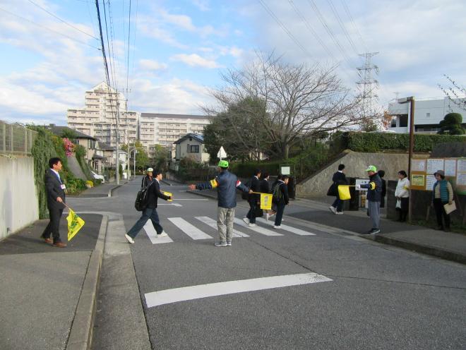 学校サポート隊（通用門）