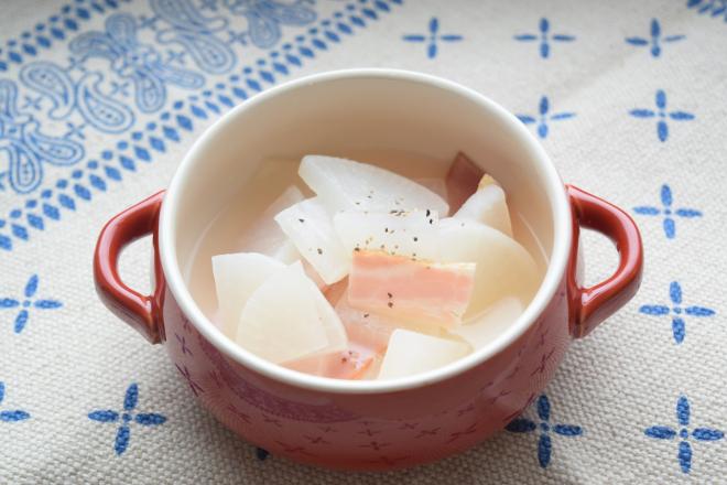 冷凍大根とベーコンのスープ煮