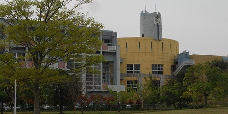 学校外観