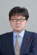 写真：渡邊　惟大議員