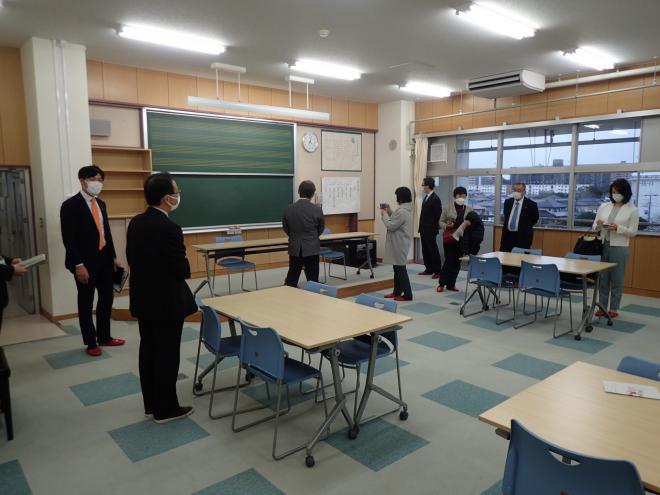 視察の様子2