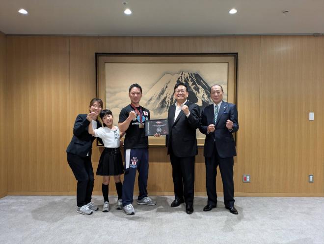 髙橋選手ベンチプレス2