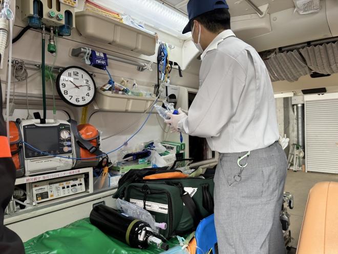 救急車内