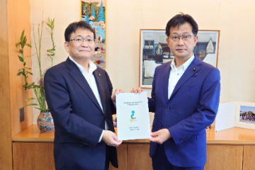 厚労省