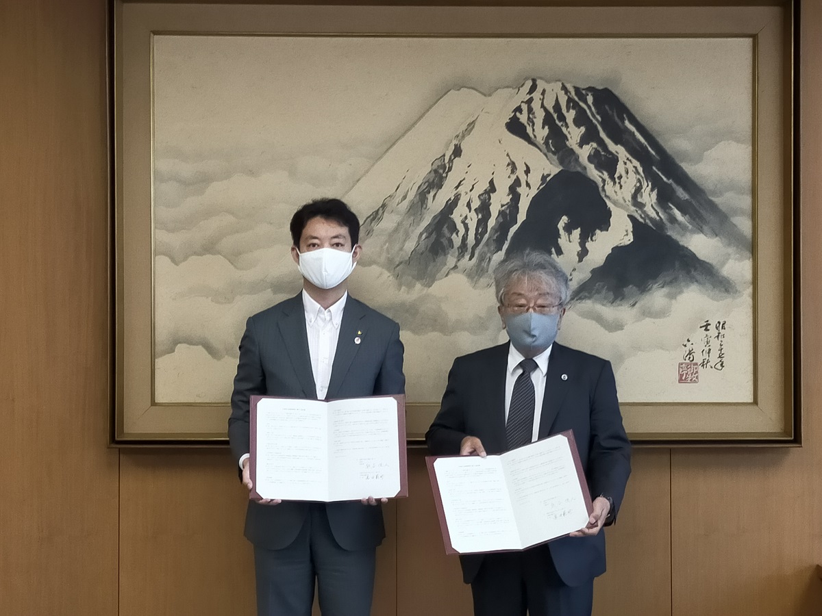 千葉県弁護士会との災害時協定締結式の写真