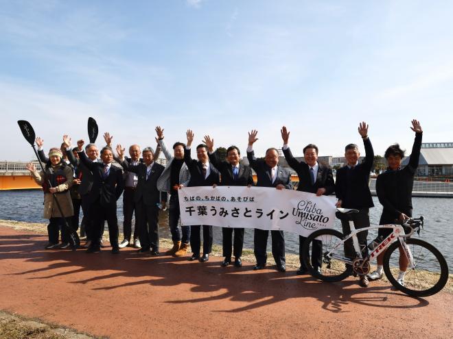 川辺集合写真